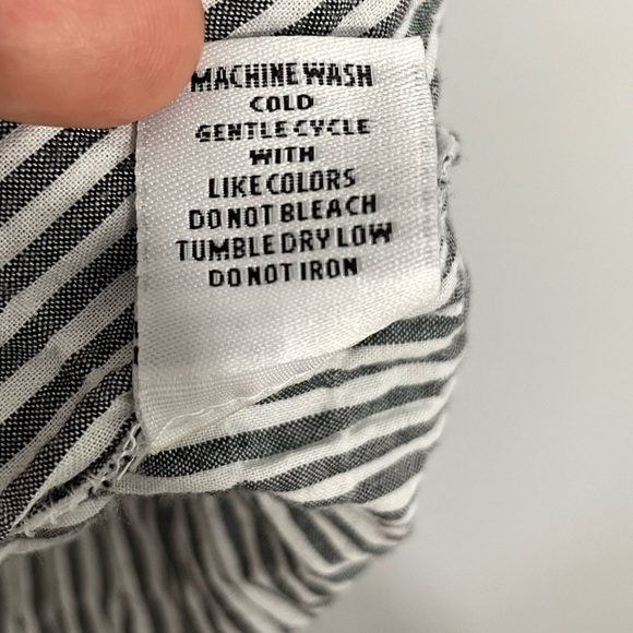 Habitat Button Front Shirt Sz M Grey Textured Top Casual Stretch Blouse EUC - Picture 12 of 12